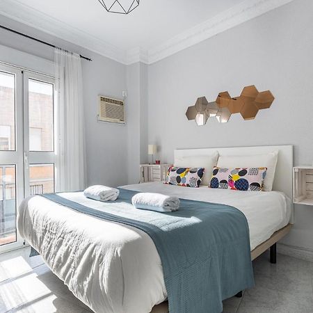 Pureza Dreams De Sevilla Oasis En Triana Exterior foto